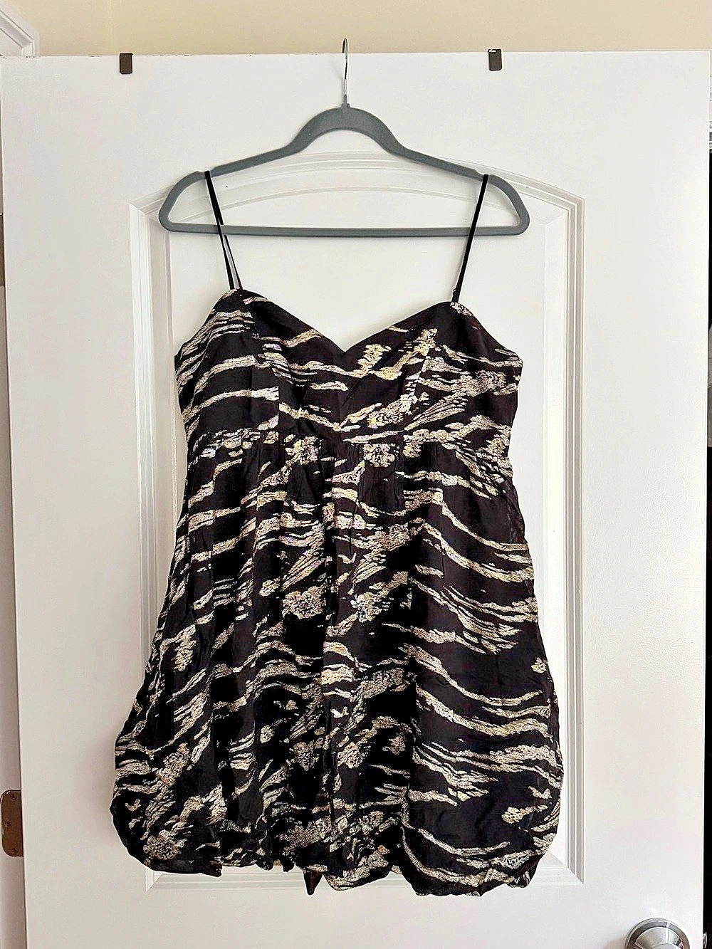 Express Metallic Printed Sweetheart Sleeveless Bubble Hem Mini Dress Animal